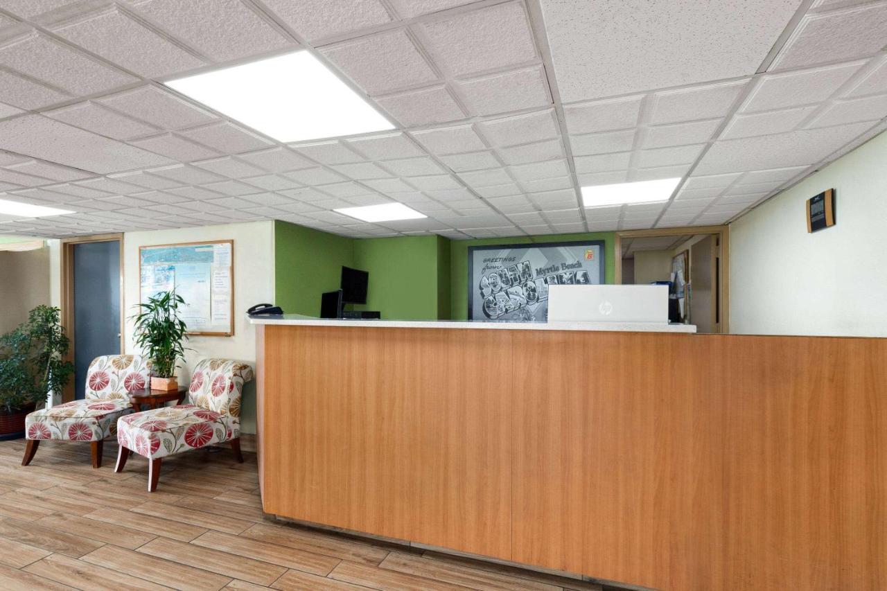 Super 8 By Wyndham Myrtle Beach/Market Common Area Екстер'єр фото